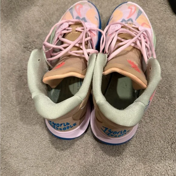 Men’s Nike basketball Kyrie 7 Athletic Shoes